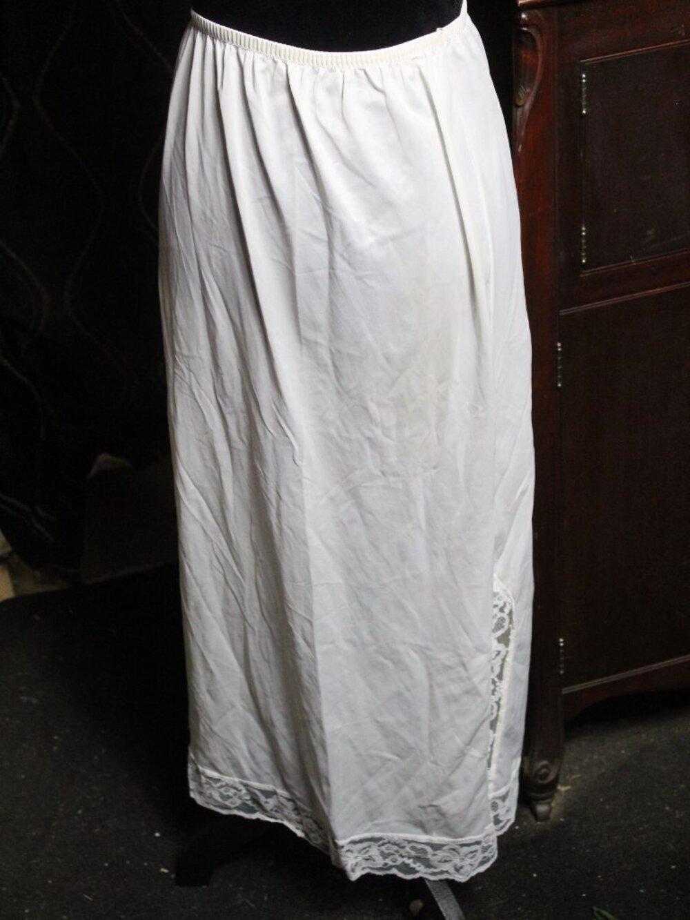 White Long Slip Skirt size 27/29 Med
